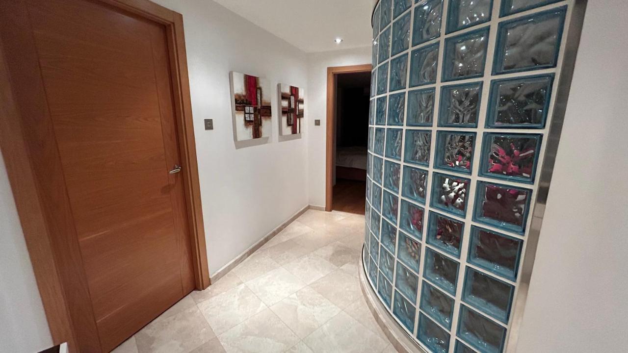 Ocean Village Luxury 2 Bed 2 Bath Apartment - Amazing Views - Pools And Jacuzzis Gibraltar Ngoại thất bức ảnh
