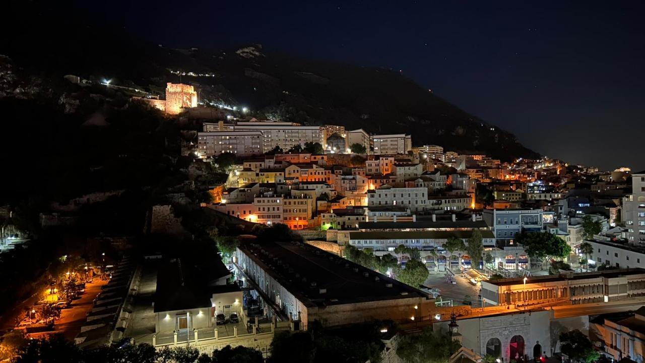 Ocean Village Luxury 2 Bed 2 Bath Apartment - Amazing Views - Pools And Jacuzzis Gibraltar Ngoại thất bức ảnh